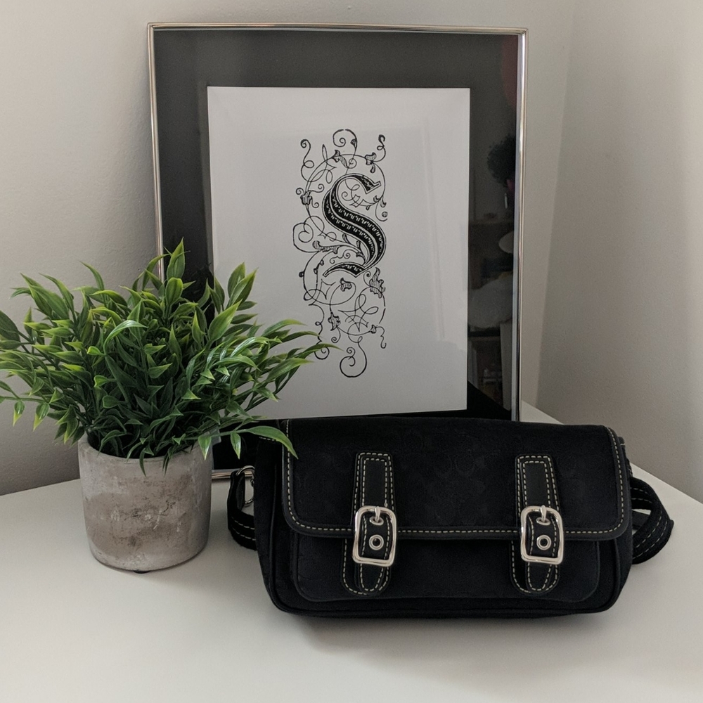 ✨COACH✨ Fanny Pack with Silver Hardware!